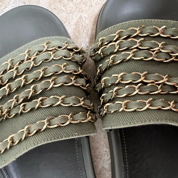 Chanel CC Chain Slides, Mules, Sandals in Green (Khaki) - Size 41 (US 9.5 or 10) - Picture 4 of 5